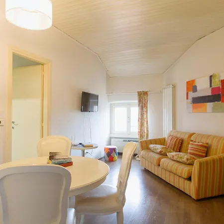 Appartement Milanese Flat - Via Vigevano Milan